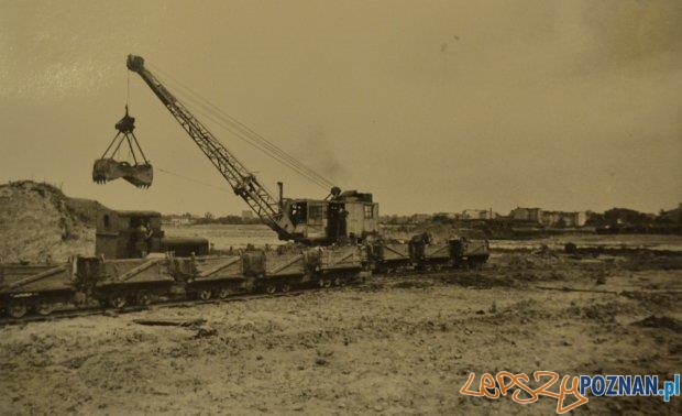 Budowa jeziora na Malcie 17-10-1948  Foto: POSiR