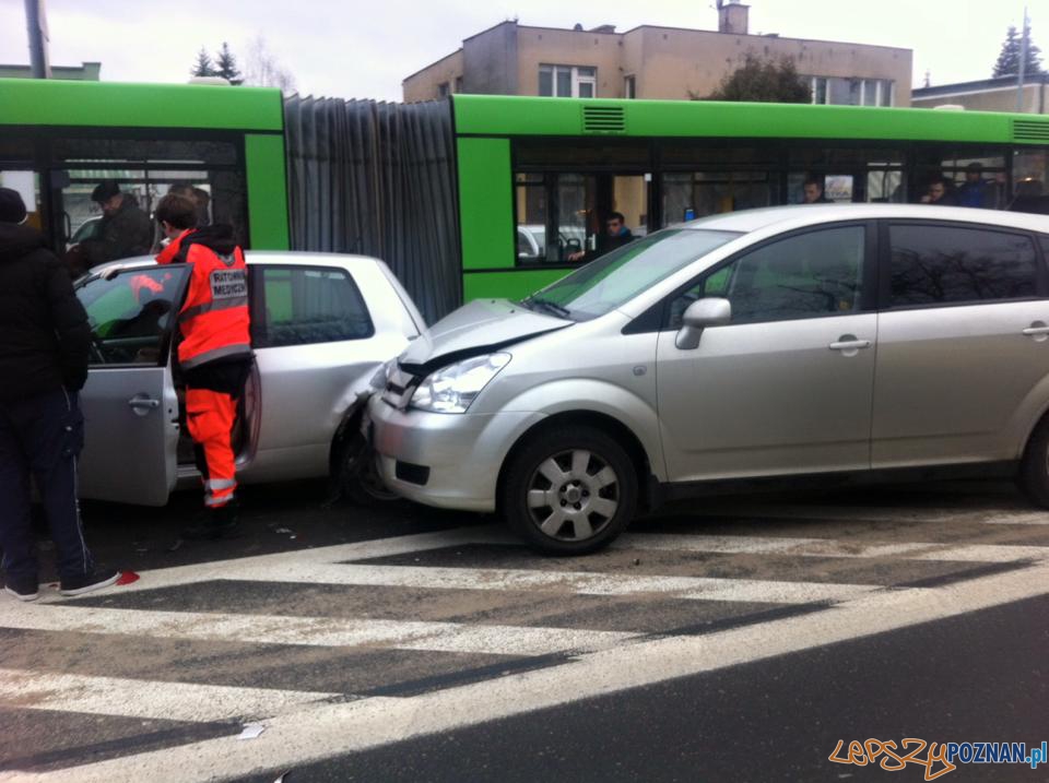 Wypadek ul.Dąbrowskiego/Szpitalna.  Foto: EuroHol