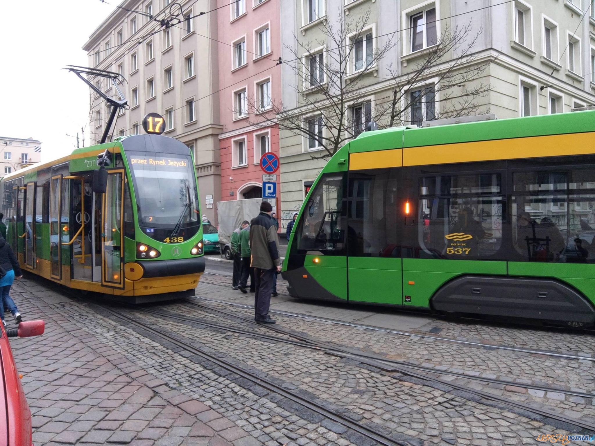 Uszkodzony tramwaj  Foto: LepszyPOZNAN.pl / gsm