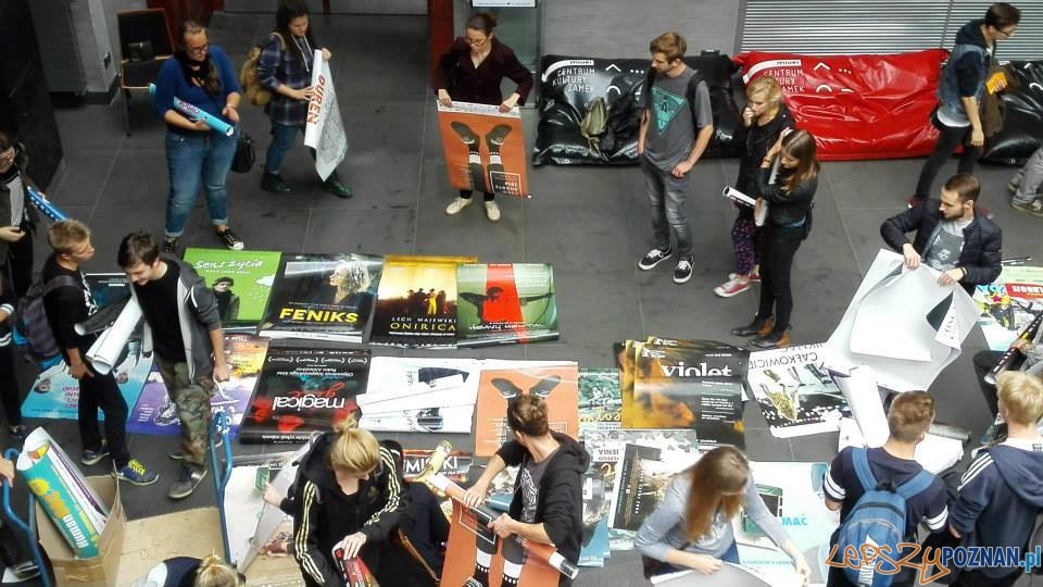 Wiosenne plakatowanie w Zamku  Foto: Nowe Kino Pałacowe/fb