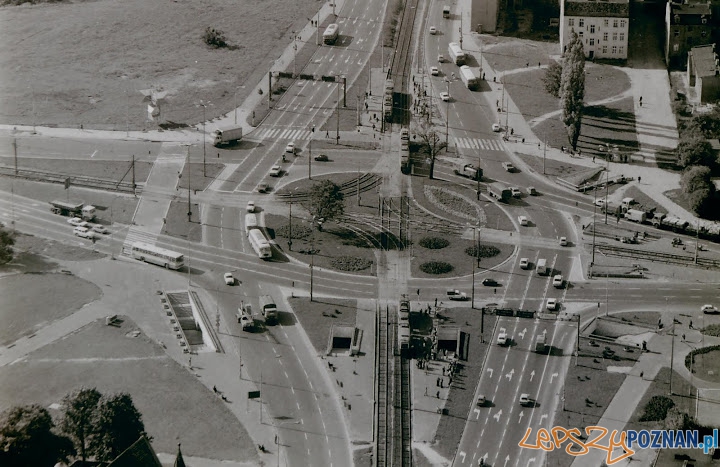 Rondo Śródka w latach 70.tych  Foto: internet