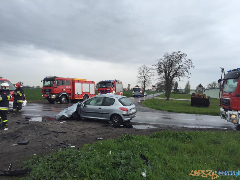 Wypadek w Szczodrzykowie  Foto: OSP Kleszczewo