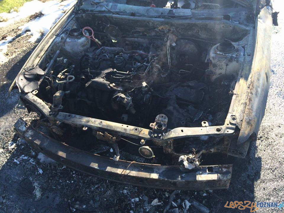 Pożar samochodu na S5  Foto: OSP Pobiedziska