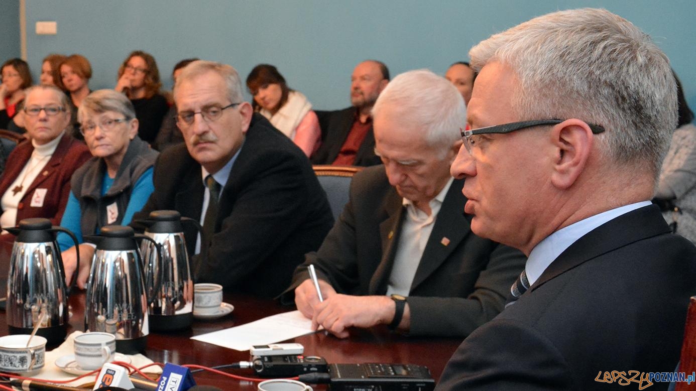 Jest ugoda ze związkami zawodowymi w sprawie podwyżek  Foto: UMP