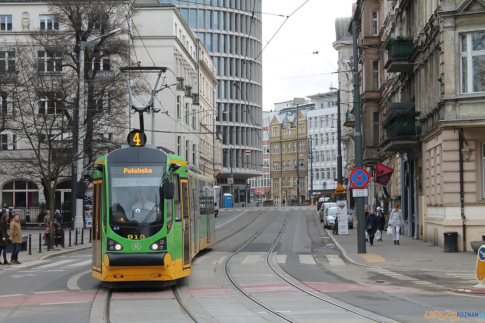 Tramwaj ul. Fredry  Foto: Tomasz Dworek