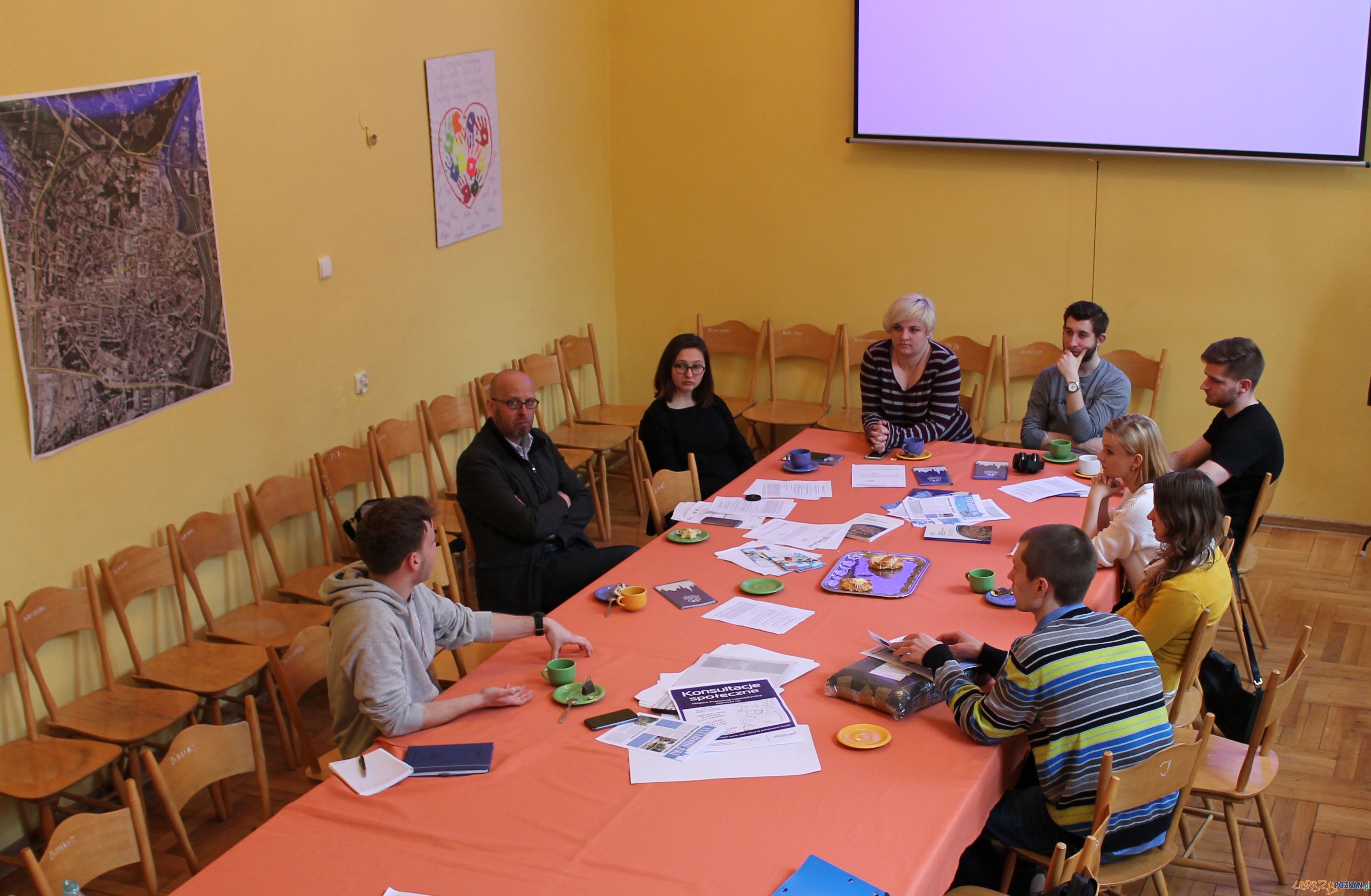 Studenci UAM w terenie poznawali działanie lokalnego samorządu  Foto: Aliaksandr Krauchanka