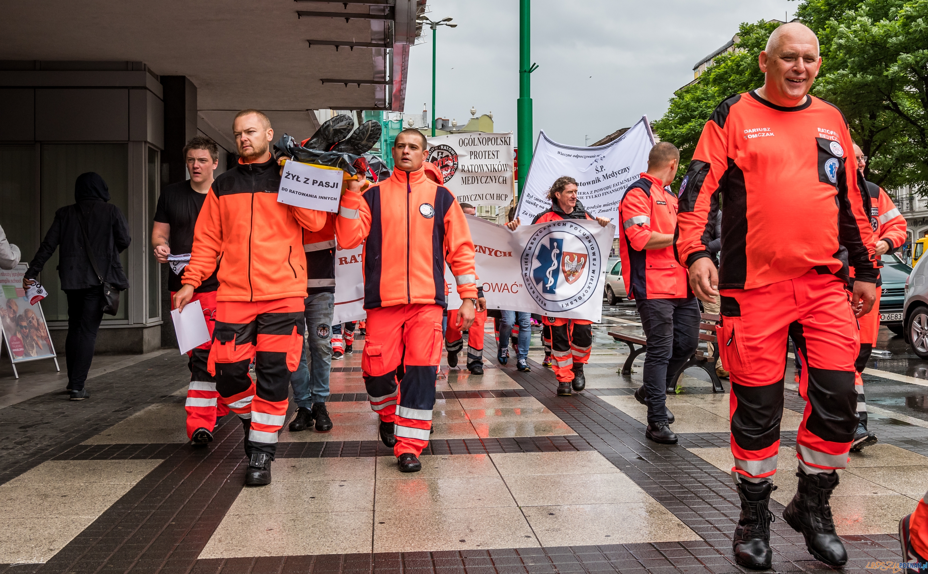 Protest Ratowników Medycznych w Poznaniu  Foto: ADAM SZACH