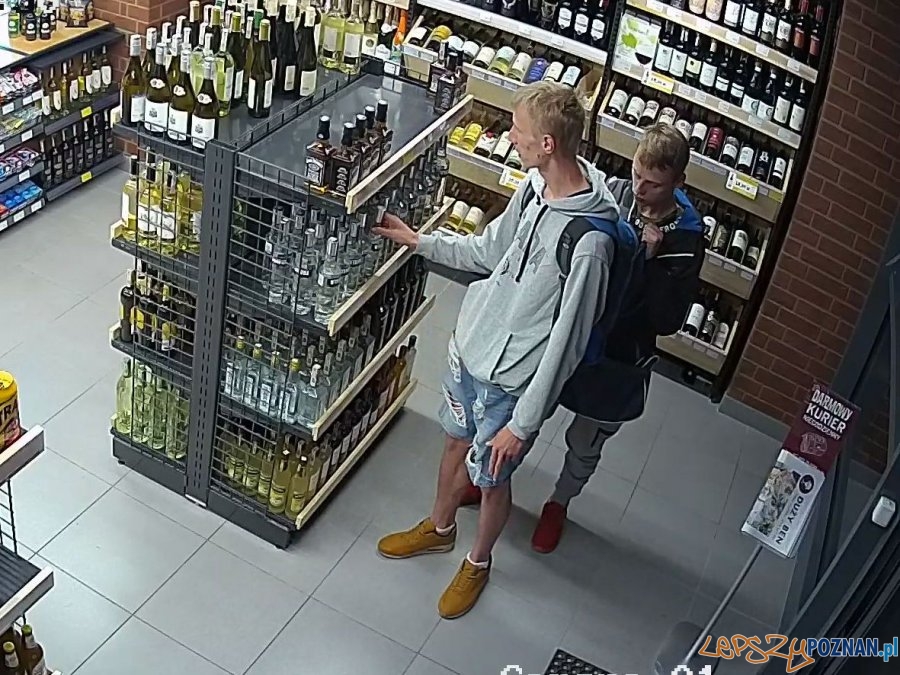Ukradli ze sklepu 27 butelek whisky!  Foto: monitoring