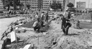 Modernizacja Ronda Rataje 7.08.1974  Foto: Stanisław Wiktor / Cyryl