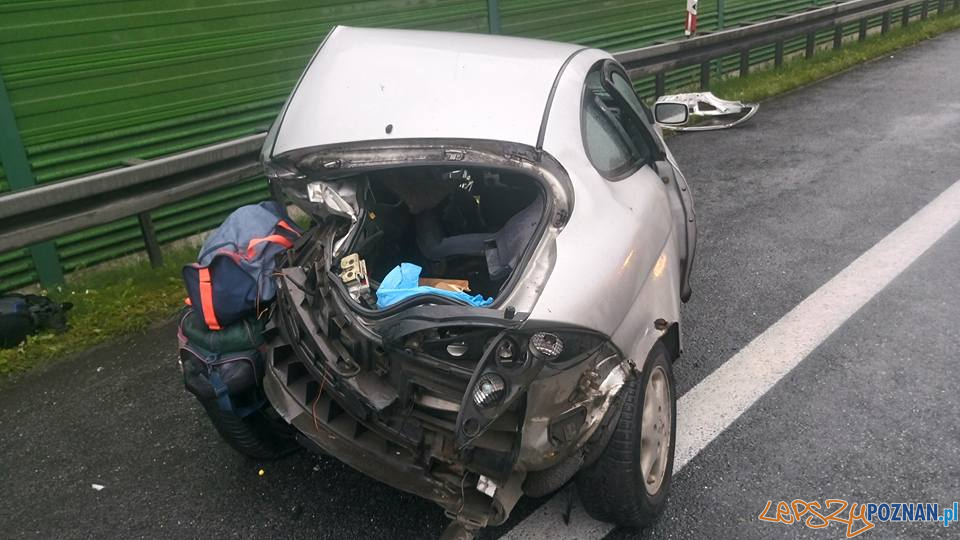 Wypadek na autostradzie A2  Foto: OSP Kleszczewo
