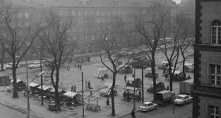 Plac Wielkopolski 1975  Foto: Stanisław Wiktor / Cyryl