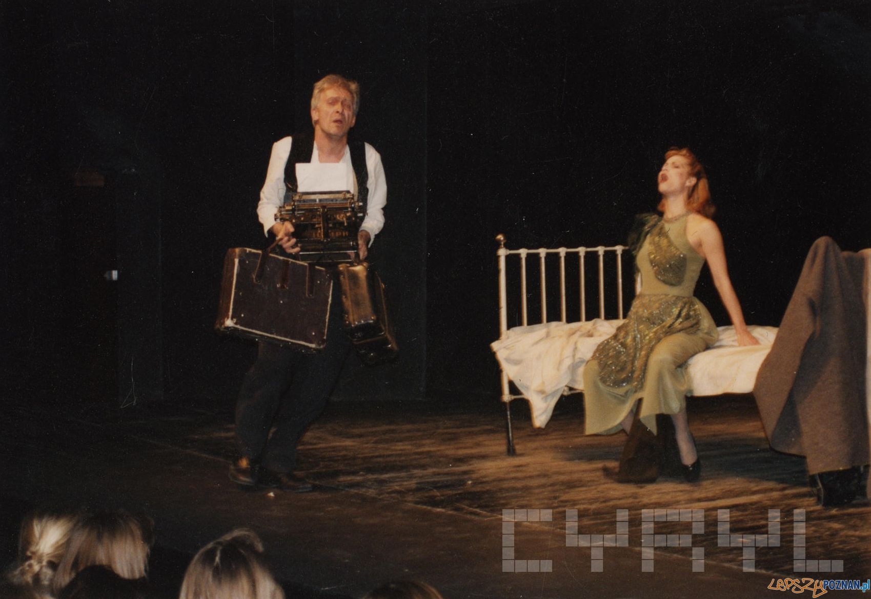 Michał Grudzinski Grazyna Lulka - sztua Mein Kampf w Teatrze Nowy  - 11.12.1990  Foto: Ryszard Mogilnicki / Cyryl