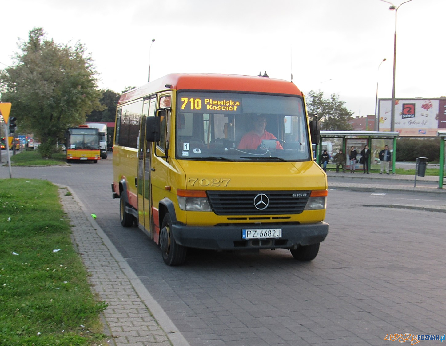 Autobus linii 710  Foto: ZTM