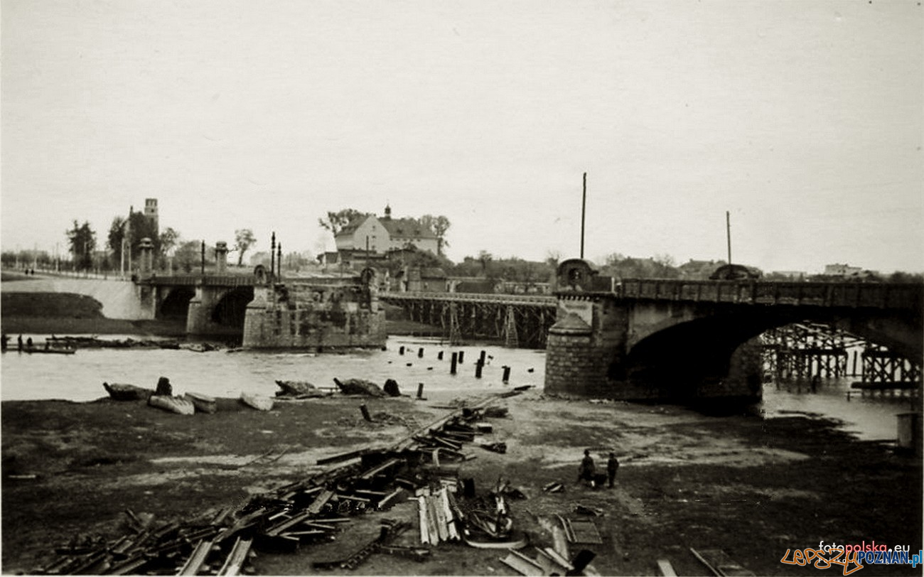 Most Rocha i prowizoryczna przeprawa  Foto: fotopolska