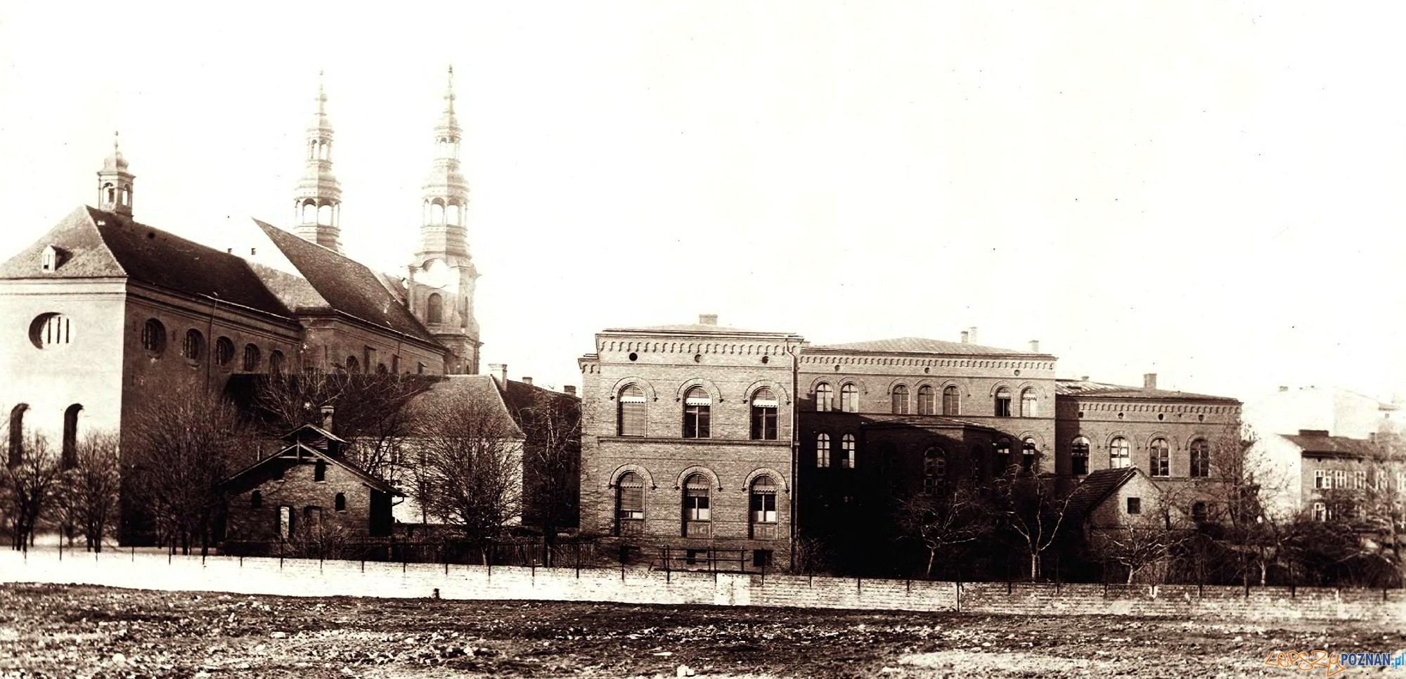 Kościół Bernardynów Gimnazjum Marii Magdaleny 1898-1900  Foto: poznan.wikia