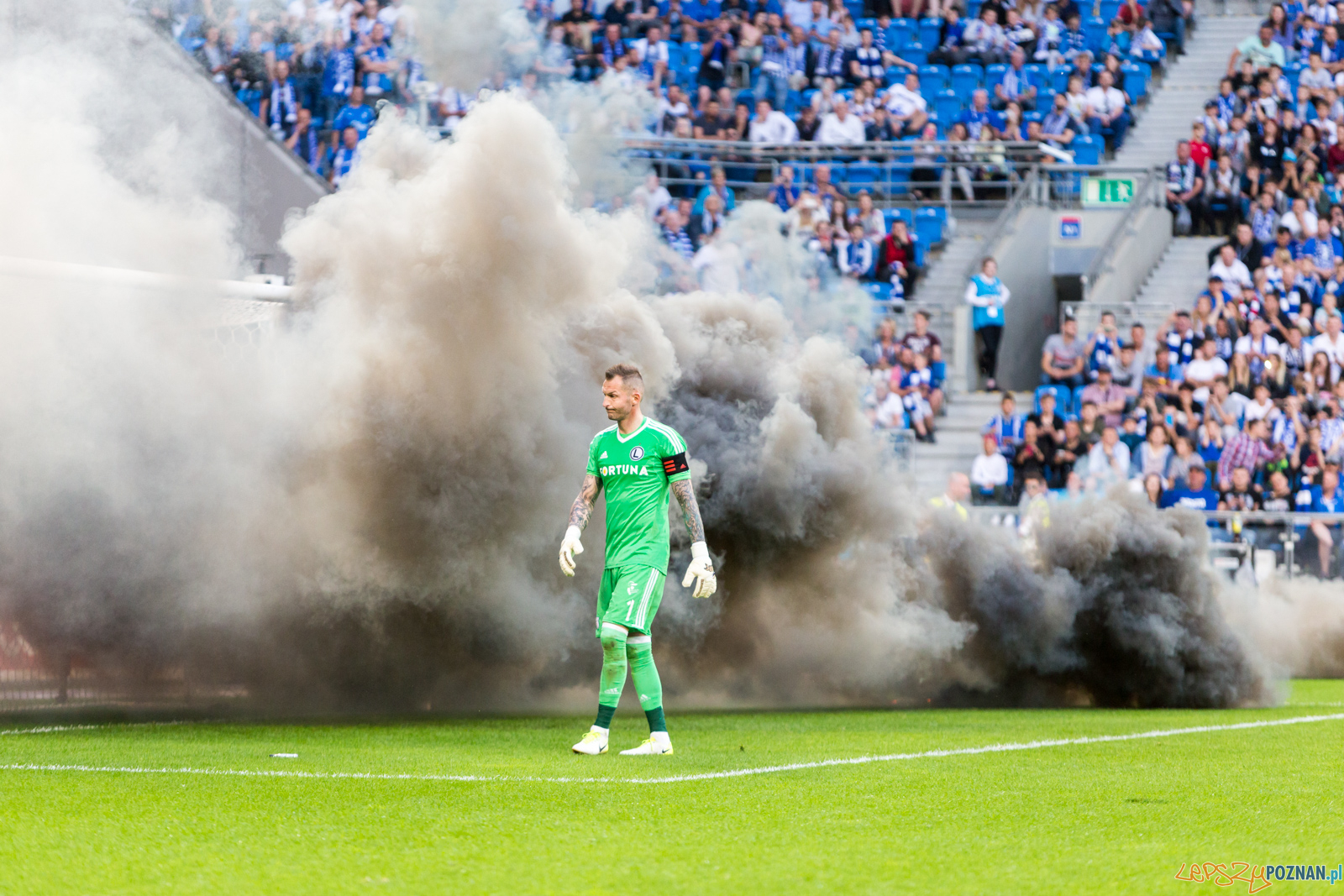 Lech Poznań - Legia Warszawa (zamieszki na stadionie)  Foto: lepszyPOZNAN.pl/Piotr Rychter