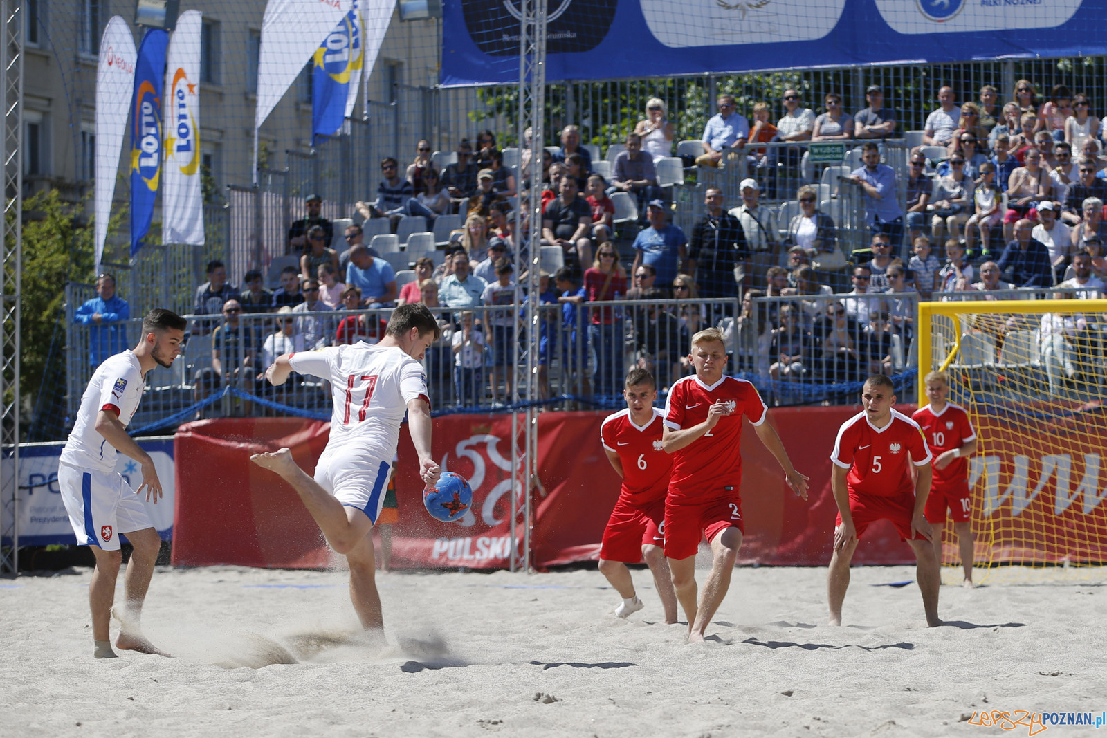 Plaża Wolności - piłka nożna plażowa  Foto: Jakub Piasecki / materiały prasowe