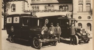 Jednosta Ratowniczo-Gasnicza_Panstwowej_Strazy_Pozarnej 1928  r. - ul. Grunwaldzka  Foto: Archiwum Akt Nowych / fotopolska 