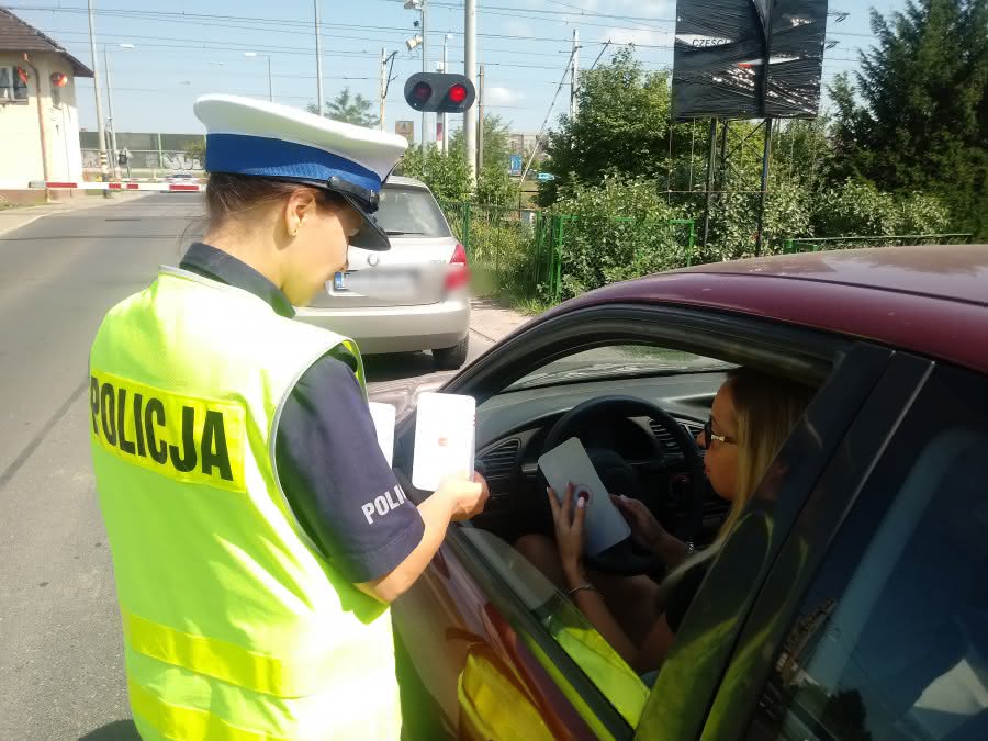 Bezpieczeństwo na przejazdach kolejowych  Foto: KMP w Poznaniu