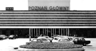 Dworzec PKP - 1976 Foto: Stanisław Wiktor / Kronika Miasta Poznania Dworzec PKP - 1976  Foto: Stanisław Wiktor / Kronika Miasta Poznania
