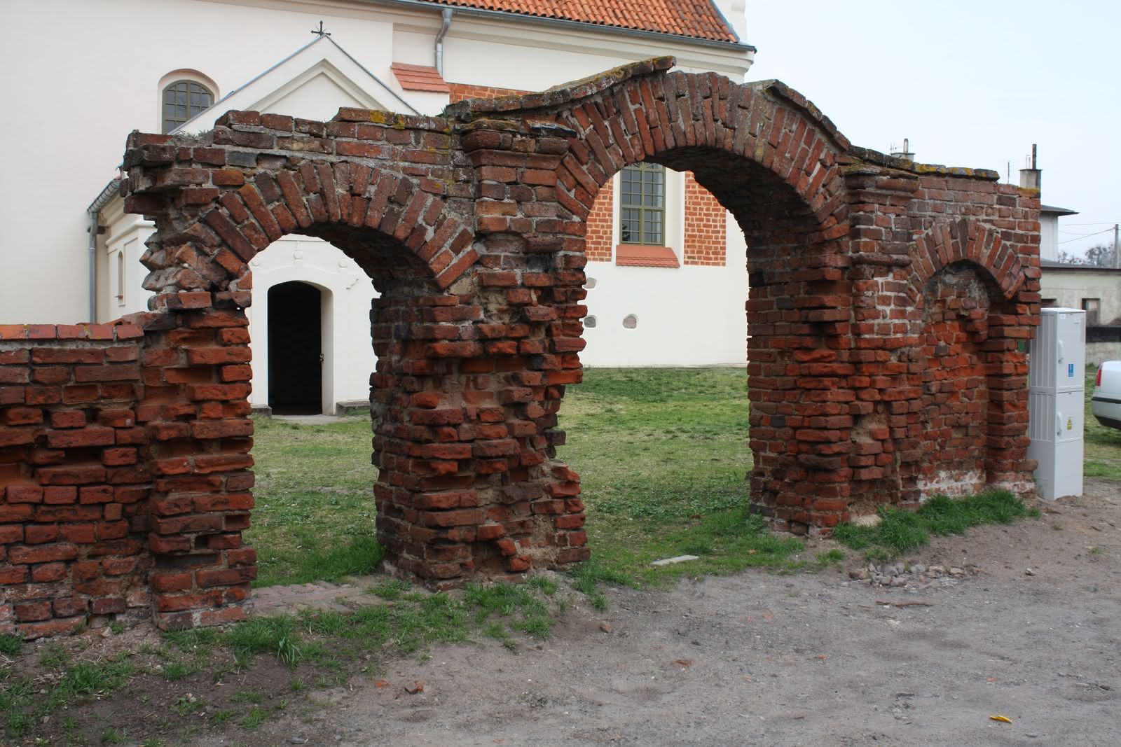 Mur w Owińskach  Foto: Powiat Poznański / materiały prasowe