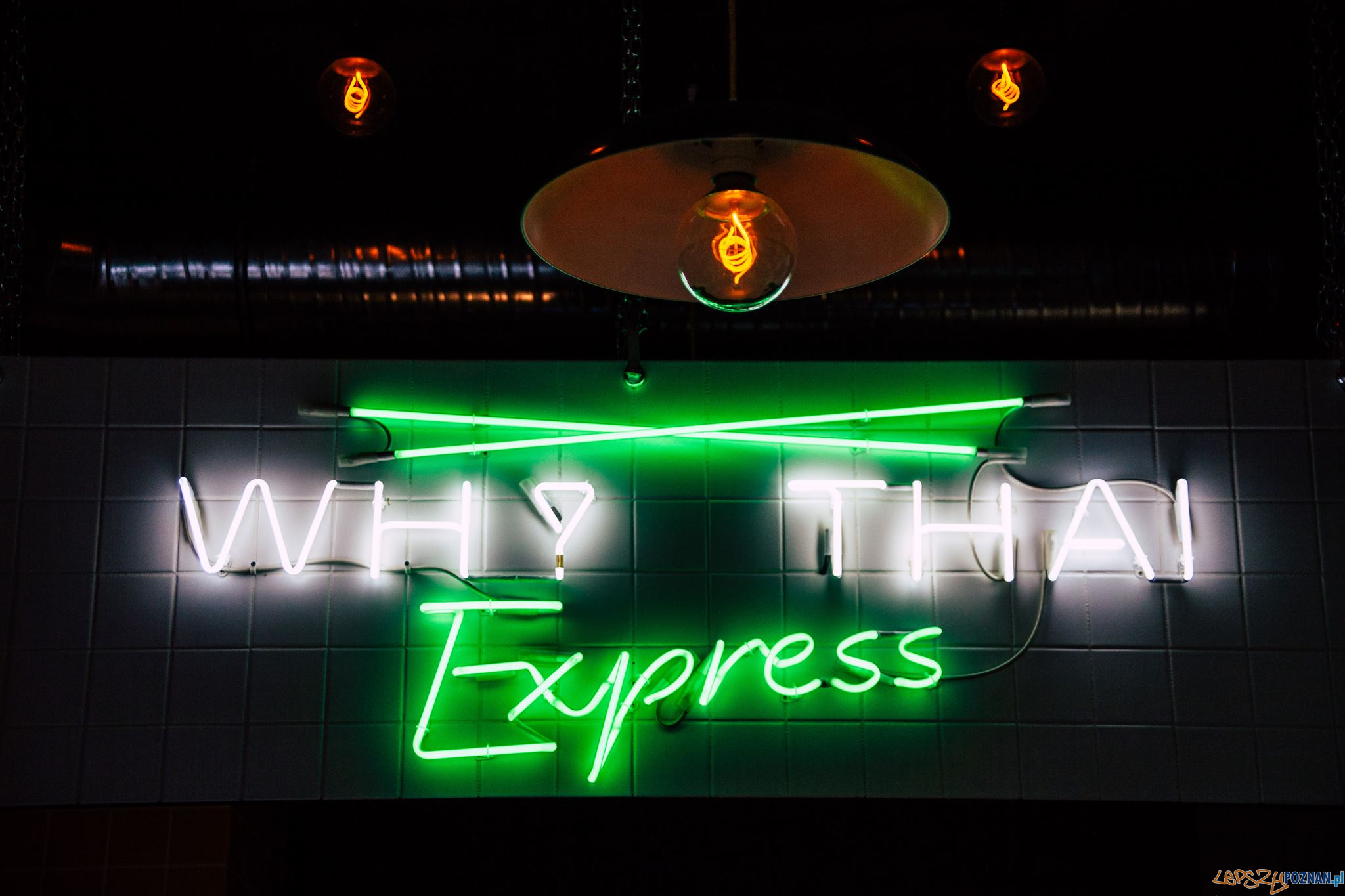 Why Thai Express neon  Foto: materiały prasowe / monolite.pl