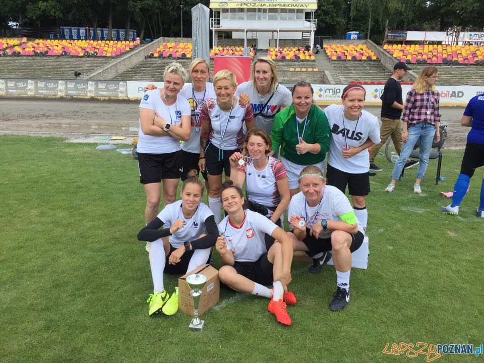 I miejsce - Babskie Granie 30+ turniej piłki nożnej kobiet  Foto: KU AZS UAM