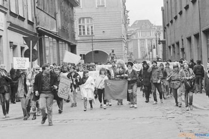 Sad nad Marzanna 21.03.1989 [Krzysztof Lesiewicz] (12)  Foto: Krzysztof Lesiewicz