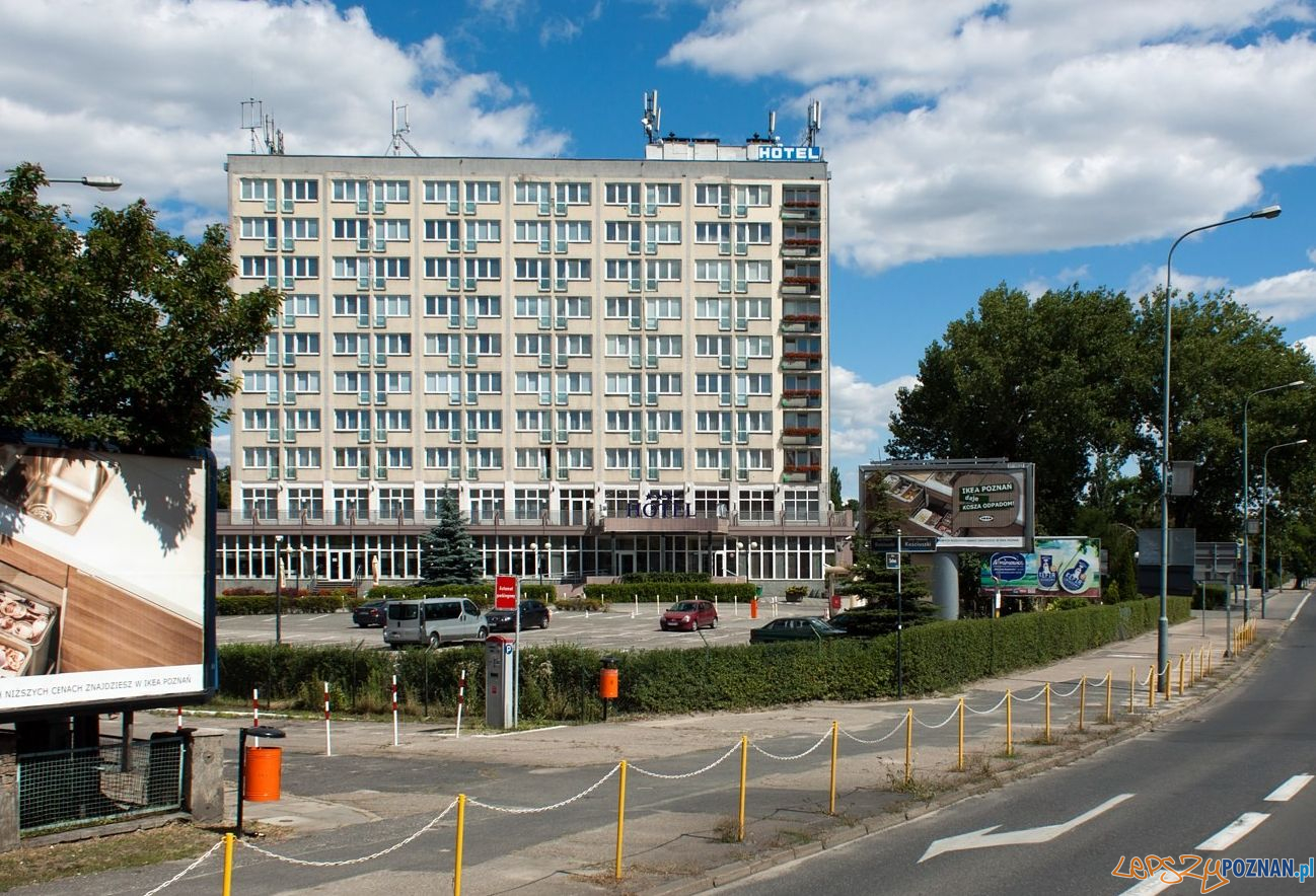 Solna, Hotel Ikar  Foto: Petroniusz / fotopolska.eu