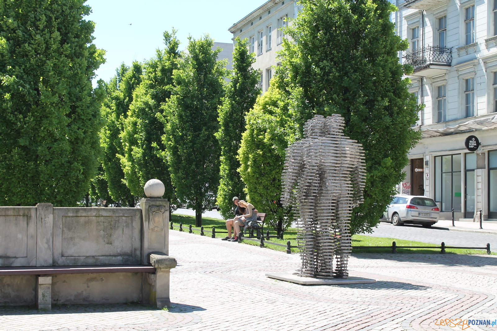 Golem Aleje Marcinkowskiego  Foto: Tomasz Dworek 