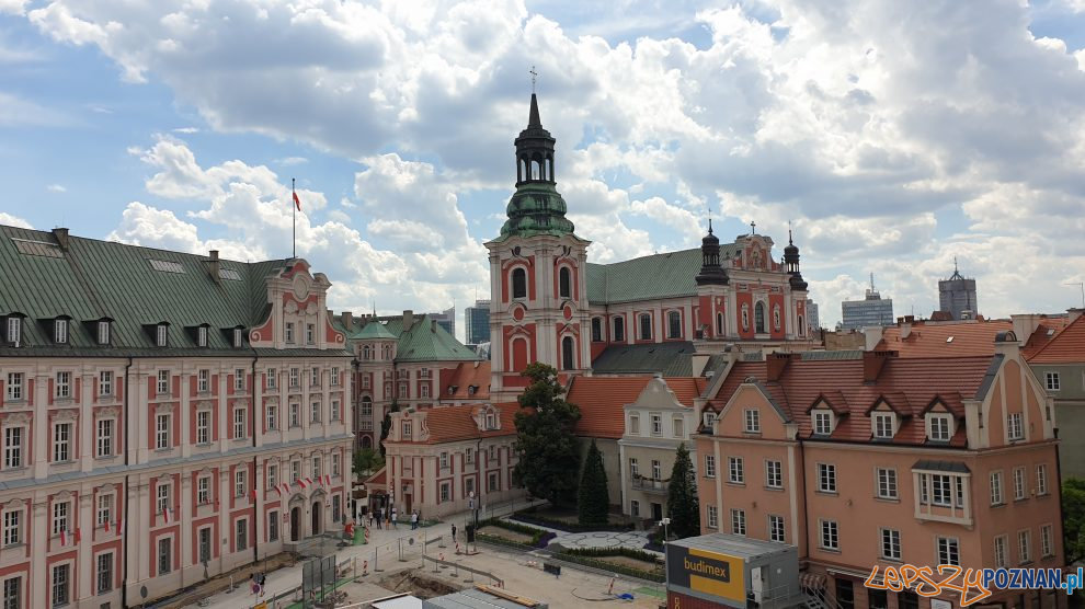 Plac Kolegiacki - lipiec 2020  Foto: lepszyPOZNAN / S9+