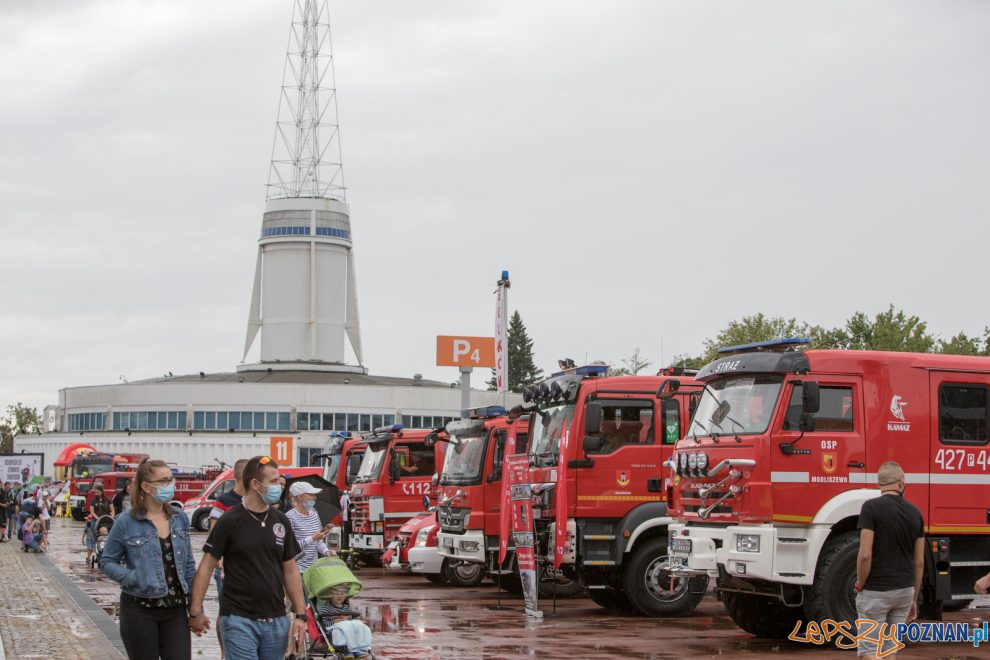 III Zlot Czerwonych Samochodów  Foto: lepszyPOZNAN.pl/Piotr Rychter