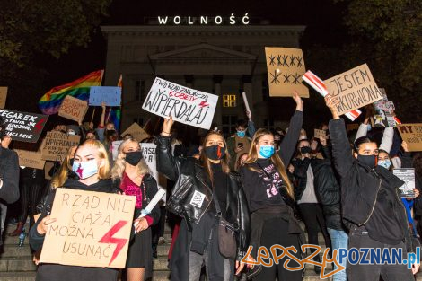 Strajk Kobiet Poznań: Aborcja wszedzie, bo była jest i będzie  Foto: LepszyPOZNAN.pl / Paweł Rychter