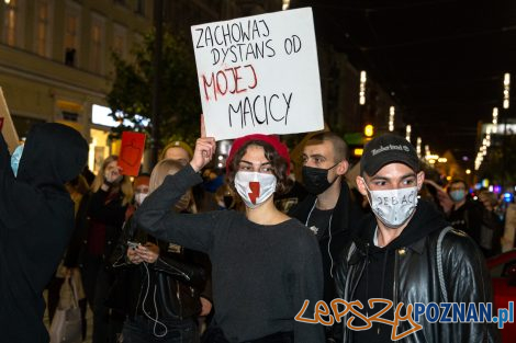 Strajk Kobiet Poznań: Aborcja wszedzie, bo była jest i będzie  Foto: LepszyPOZNAN.pl / Paweł Rychter