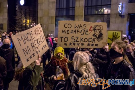 Strajk Kobiet Poznań: Aborcja wszedzie, bo była jest i będzie  Foto: LepszyPOZNAN.pl / Paweł Rychter