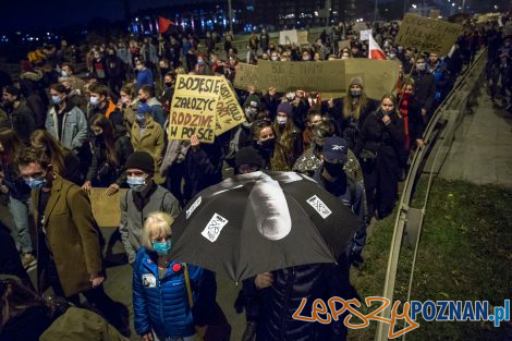 Strajk Kobiet Poznań: Aborcja wszedzie, bo była jest i będzie  Foto: LepszyPOZNAN.pl / Paweł Rychter