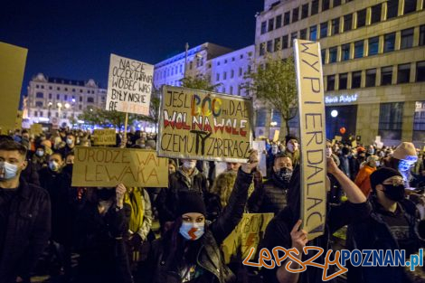 Strajk Kobiet Poznań: Aborcja wszedzie, bo była jest i będzie  Foto: LepszyPOZNAN.pl / Paweł Rychter