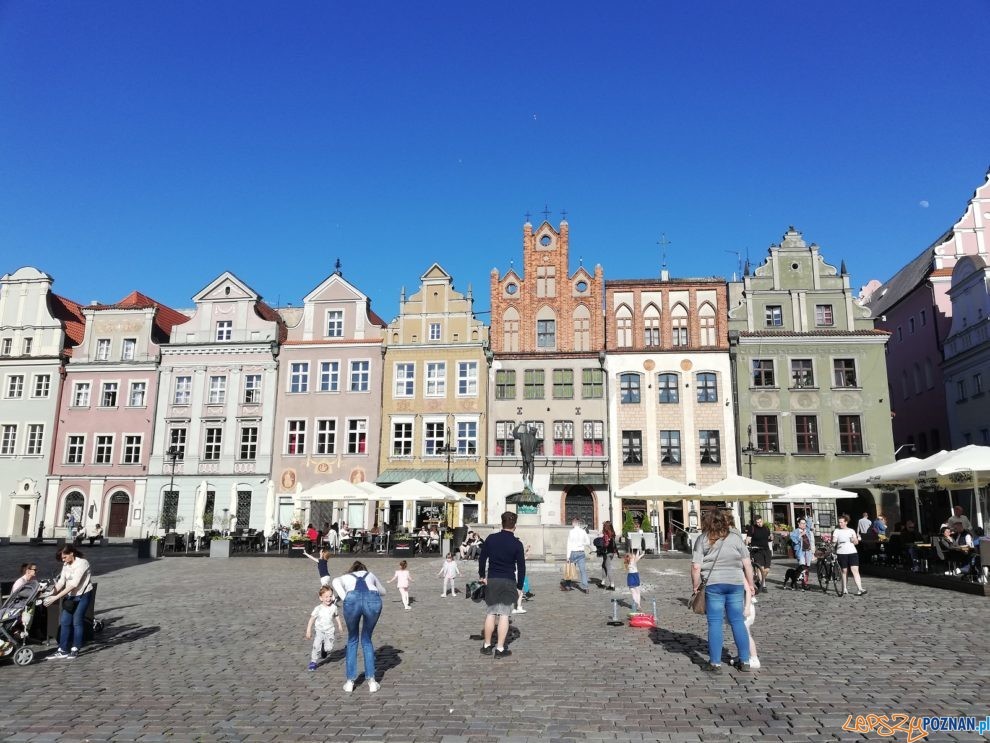 Stary Rynek, pierzeja wschodnia  Foto: Tomasz Dworek