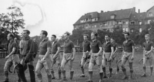 Mistrzostwa Polski w hokeju na trawie w Poznaniu 1938 [IKC NAC]  Foto: NAC / IKC domena publiczna