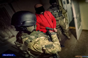 Rozbity gang handlujący narkotykami  Foto: CBŚP