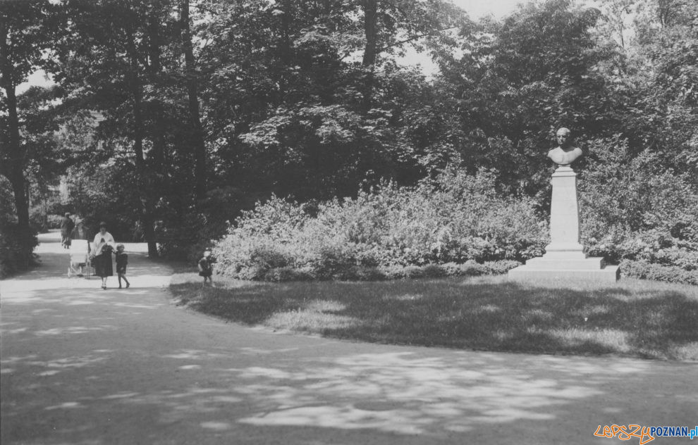 Park Moniuszki 1926 [IKC NAC]  Foto: NAC / IKC - domena publiczna