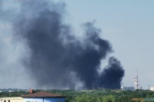 Pożar hali Bros na Podolanach  Foto: PIT JAN /tt