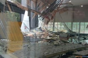 Zawalony dach sali gimnastycznej  Foto: materiały prasowe / UMP