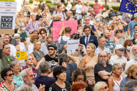 #MuremZaTVN - W obronie niezależnych mediów  Foto: lepszyPOZNAN.PL/Piotr Rychter