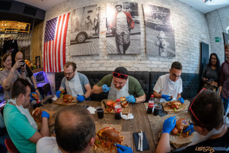 3. Wielki Challenge Hot Burger Champion James Star  Foto: lepszyPOZNAN.PL/Piotr Rychter