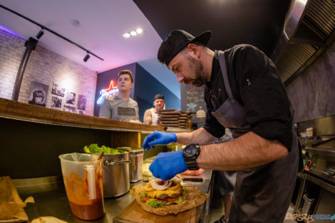 3. Wielki Challenge Hot Burger Champion James Star  Foto: lepszyPOZNAN.PL/Piotr Rychter