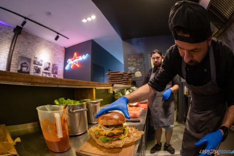 3. Wielki Challenge Hot Burger Champion James Star  Foto: lepszyPOZNAN.PL/Piotr Rychter