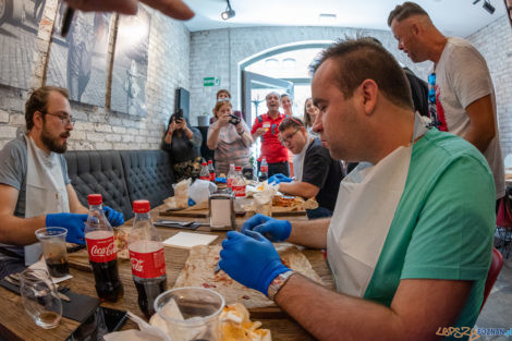 3. Wielki Challenge Hot Burger Champion James Star  Foto: lepszyPOZNAN.PL/Piotr Rychter