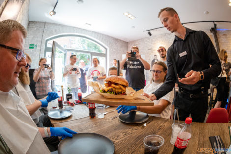 3. Wielki Challenge Hot Burger Champion James Star  Foto: lepszyPOZNAN.PL/Piotr Rychter