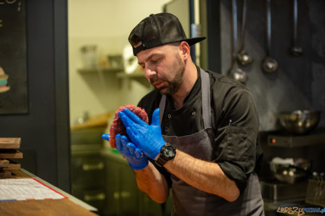 3. Wielki Challenge Hot Burger Champion James Star  Foto: lepszyPOZNAN.PL/Piotr Rychter